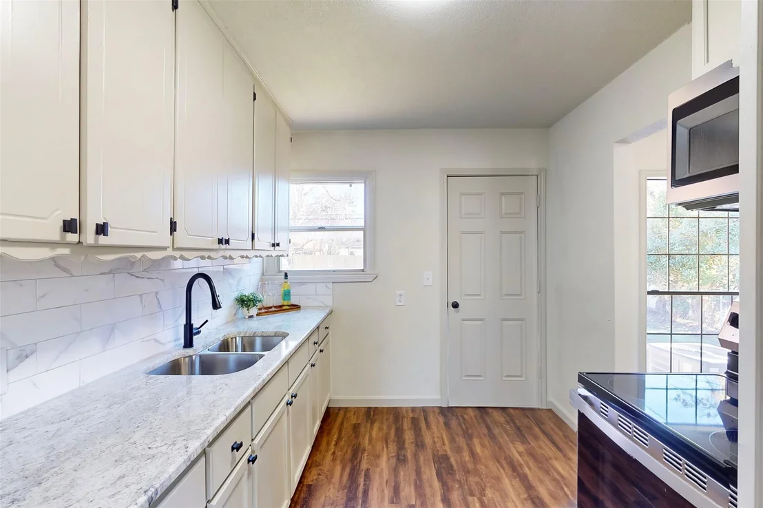 Photo of 2842 Carlson Drive