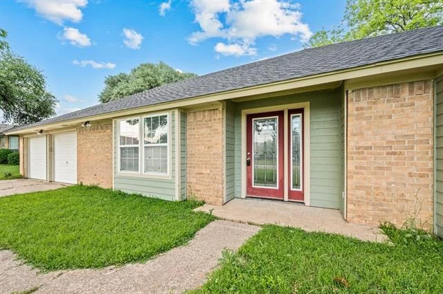 Photo of 204 Overcrest Drive