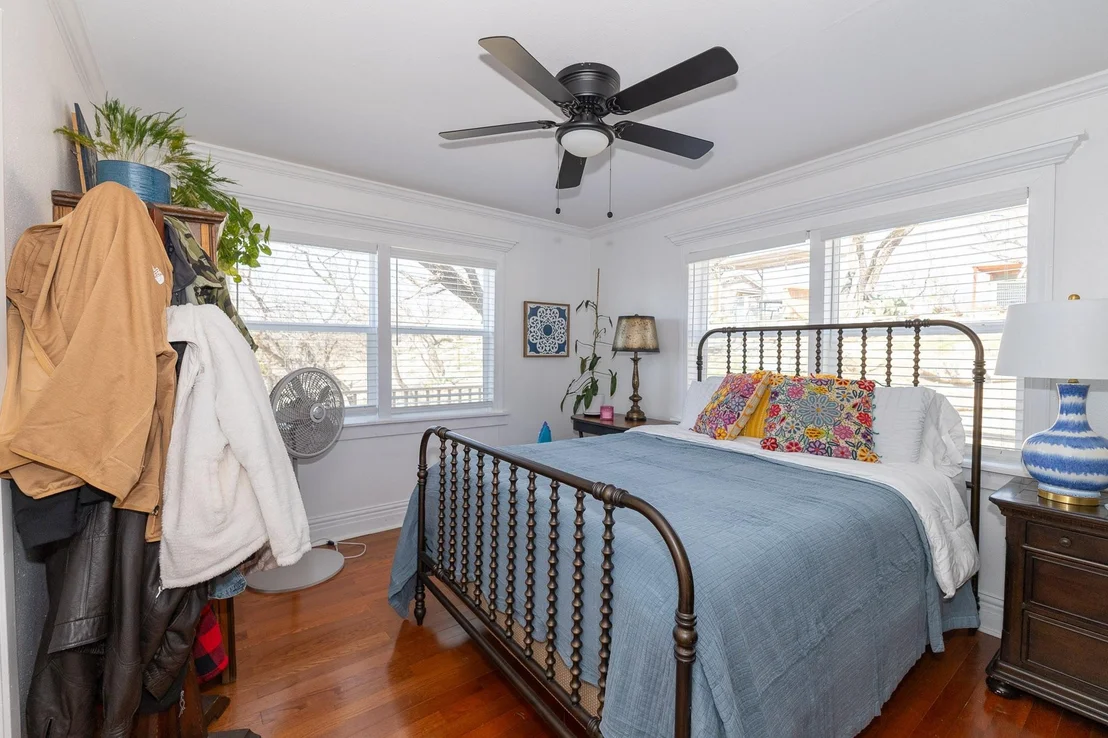 Photo of 325 MOHAWK