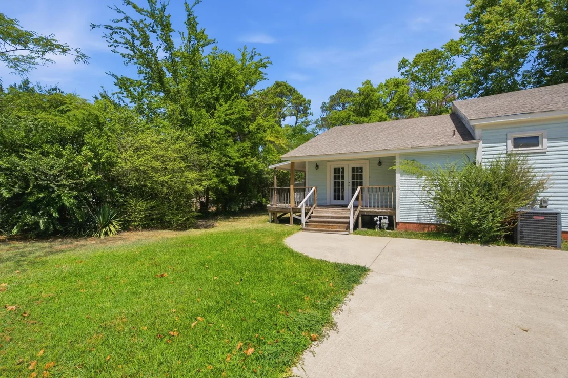 Photo of 1009 N Pacific