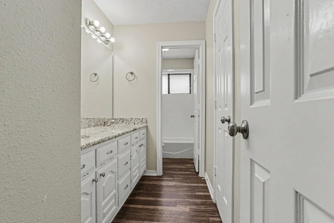 Photo of 8306 Navigation Drive