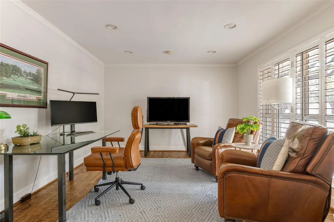 Photo of 7077 Joyce Way