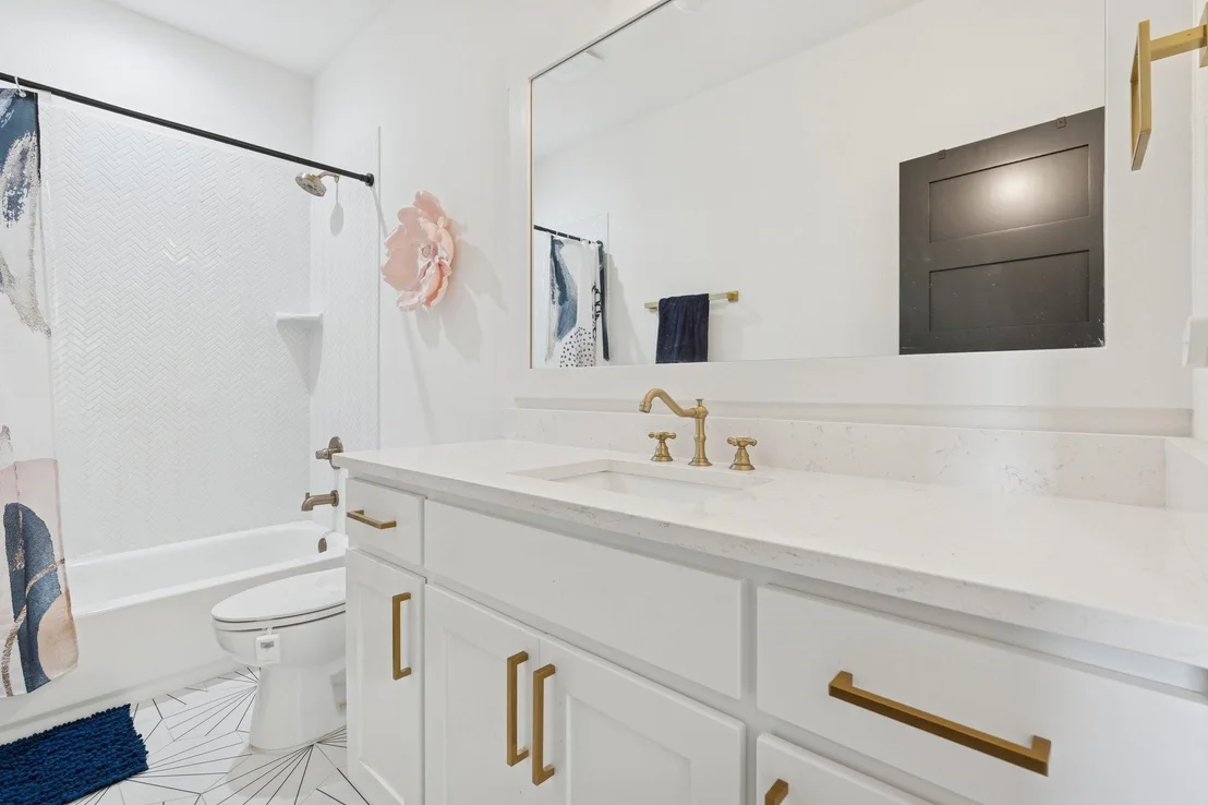 Photo of 1208 Eagles Bluff Drive