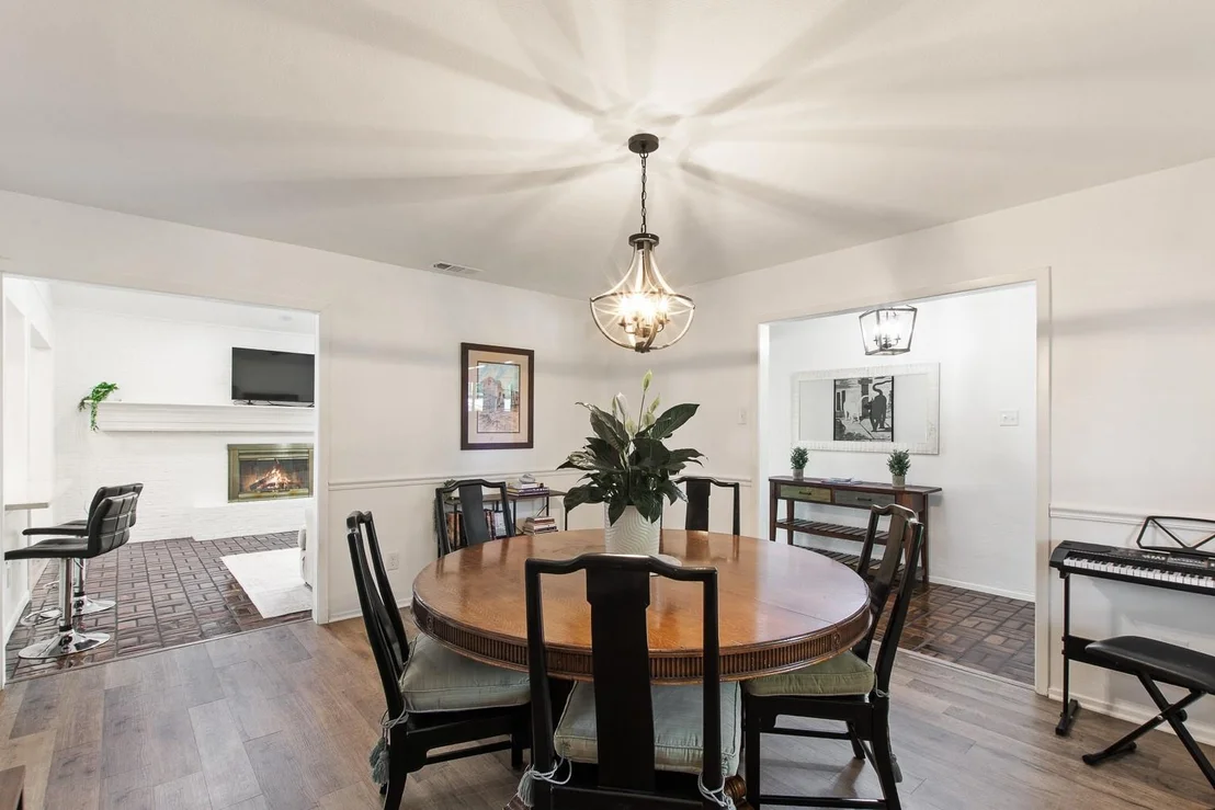 Photo of 803 Firestone Lane