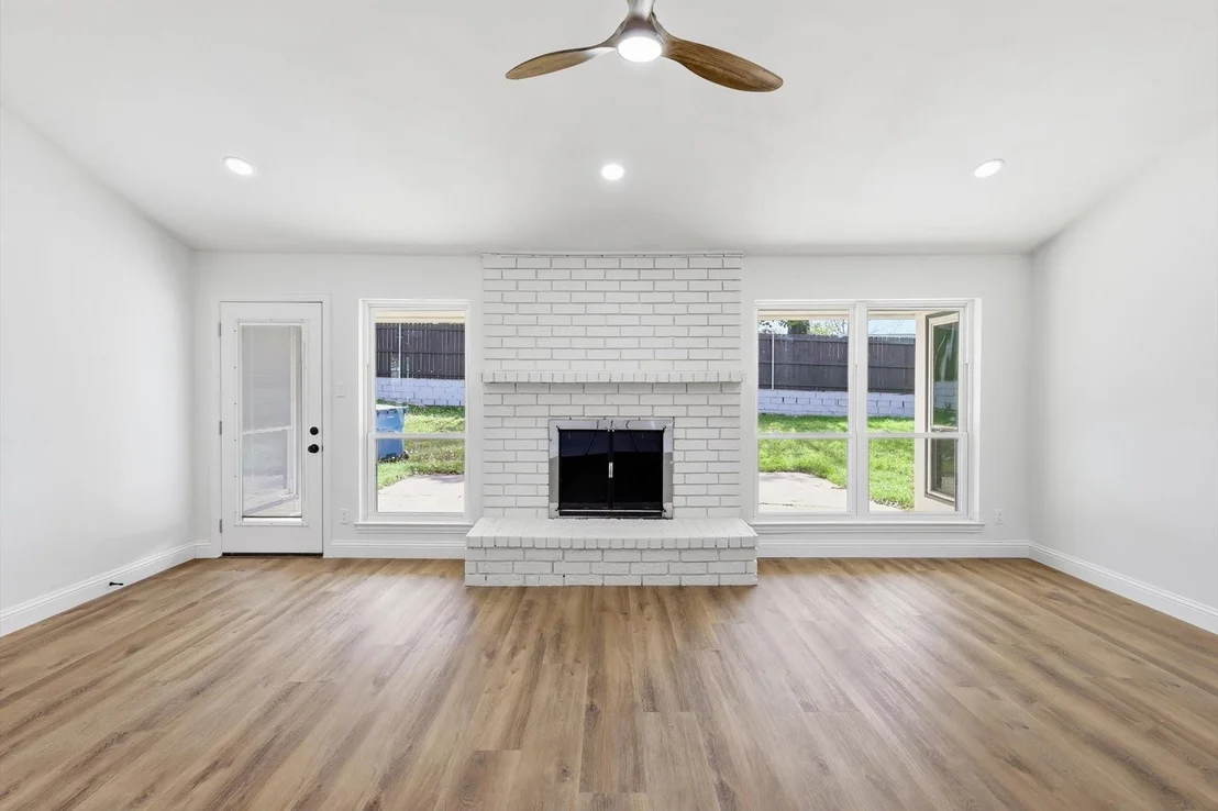Photo of 2211 Sierra Drive