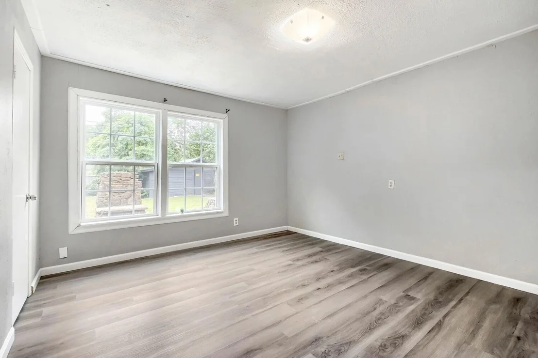 Photo of 1420 Bennett Drive