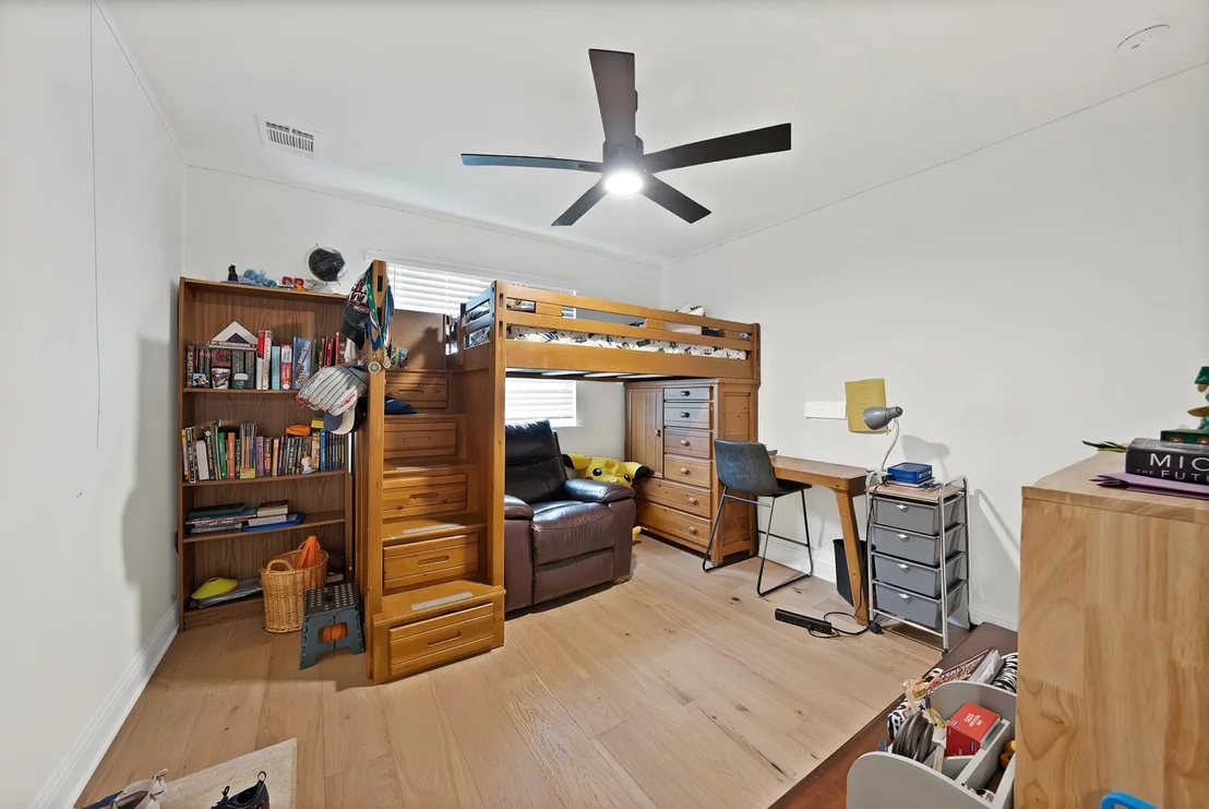 Photo of 1521 Alexander Drive