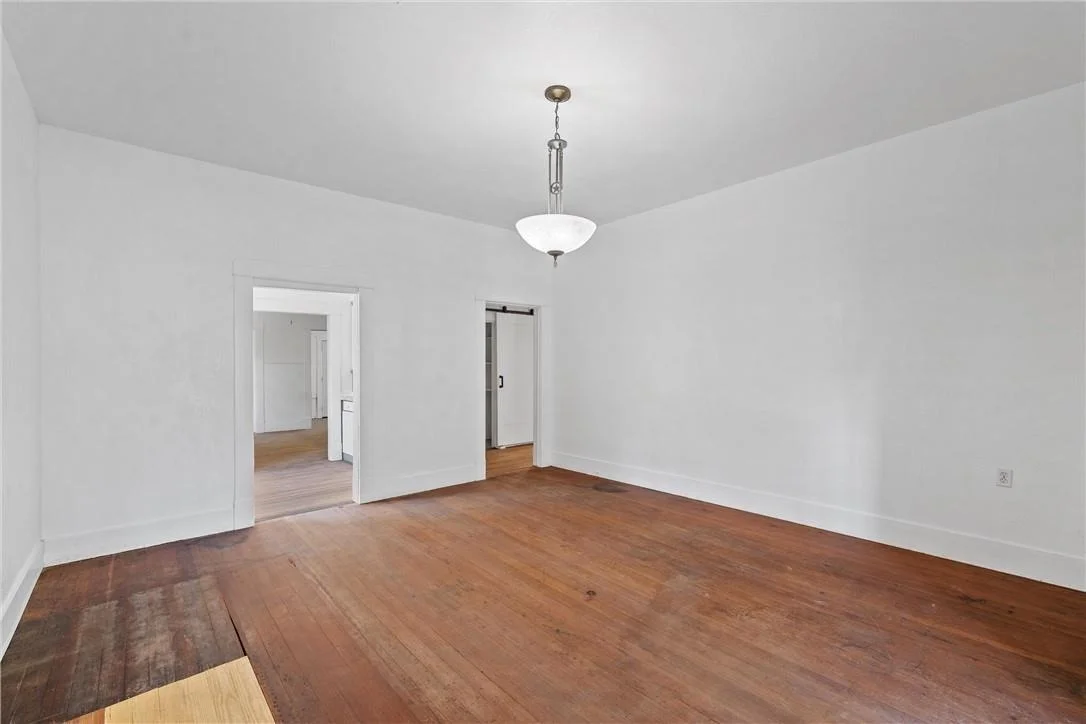Photo of 433 Chambers Street