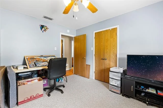 Photo of 7422 Pacal