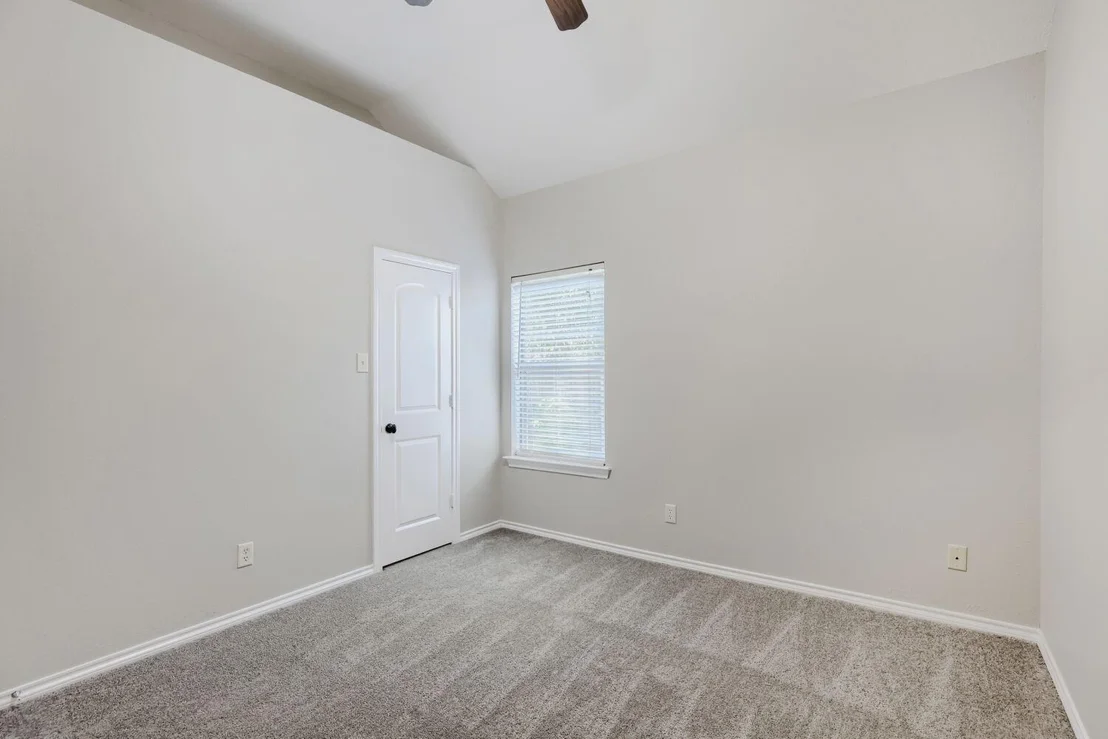 Photo of 1104 Irwin Drive