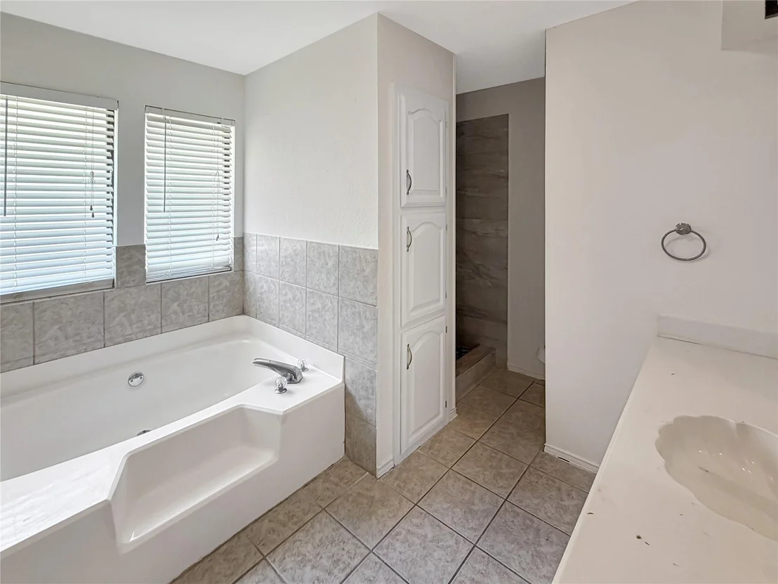 Photo of 1106 N Atkins Drive