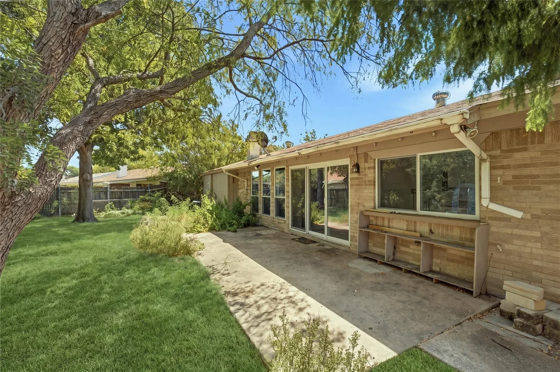 Photo of 2015 Inverness Drive