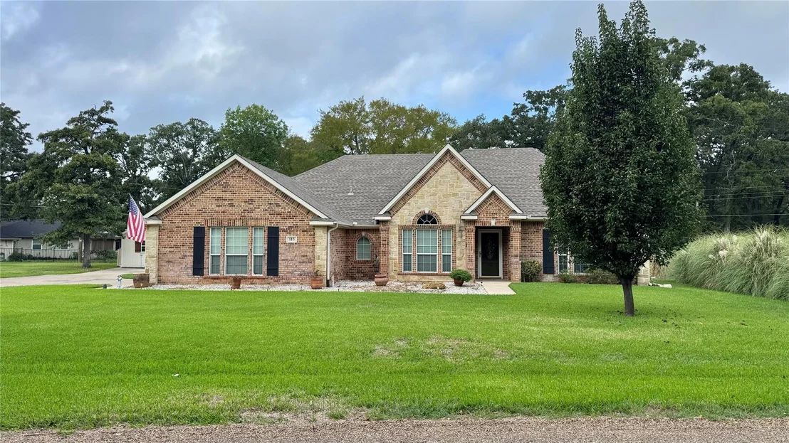 Photo of 115 Meadowood Road