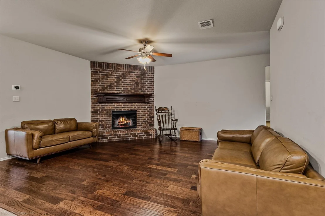 Photo of 2018 Sterling Gate Drive