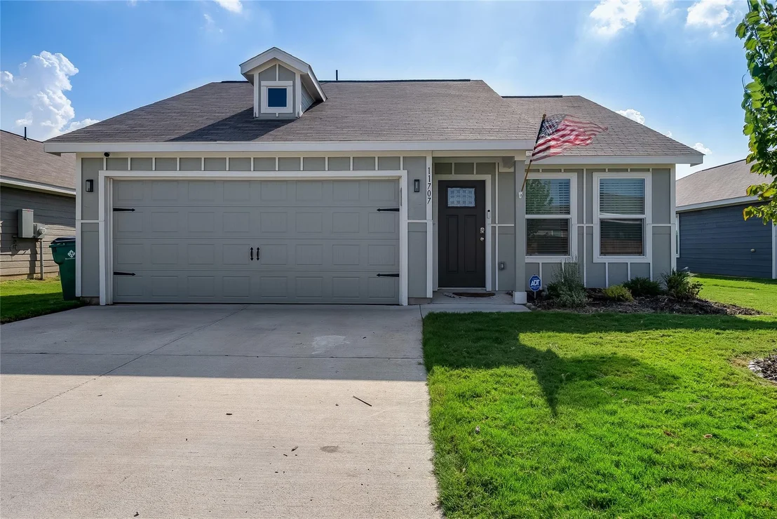 Photo of 11707 Spraberry Way
