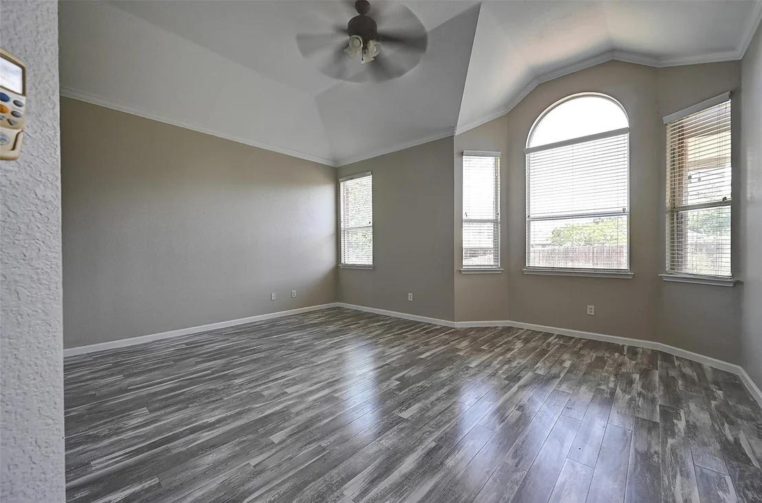 Photo of 7500 Parkgate Drive