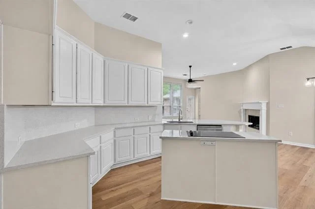 Photo of 6864 Bushnell Drive