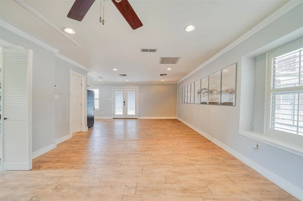Photo of 1936 A Silver Maple Road