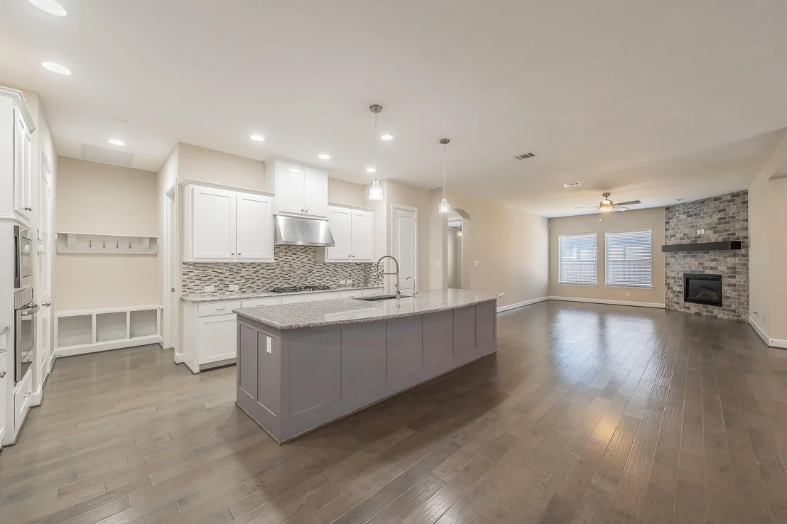 Photo of 1102 Rendon Place