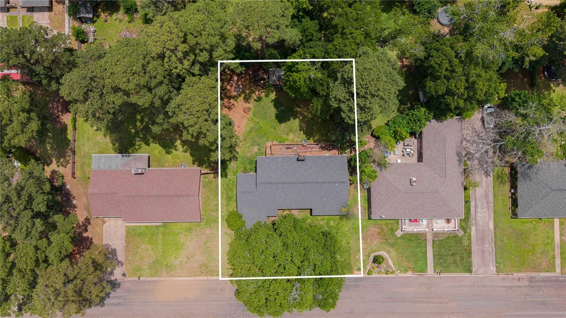Photo of 1006 Rikkity Lane
