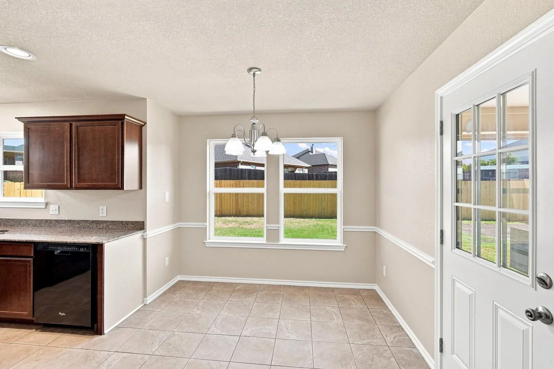 Photo of 1720 Lakeway Drive