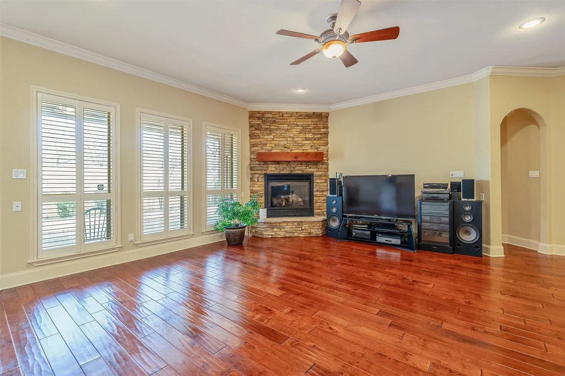 Photo of 6526 Ashmore