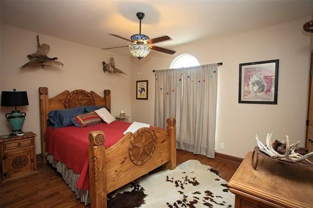 Photo of Unit 2 at 880 Cliffs Drive