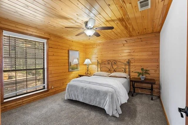 Photo of 1603 Pineview Lane