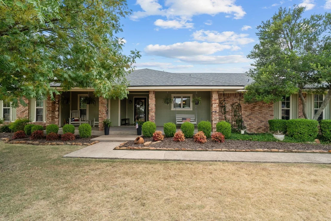 Photo of 1910 Circleview Drive