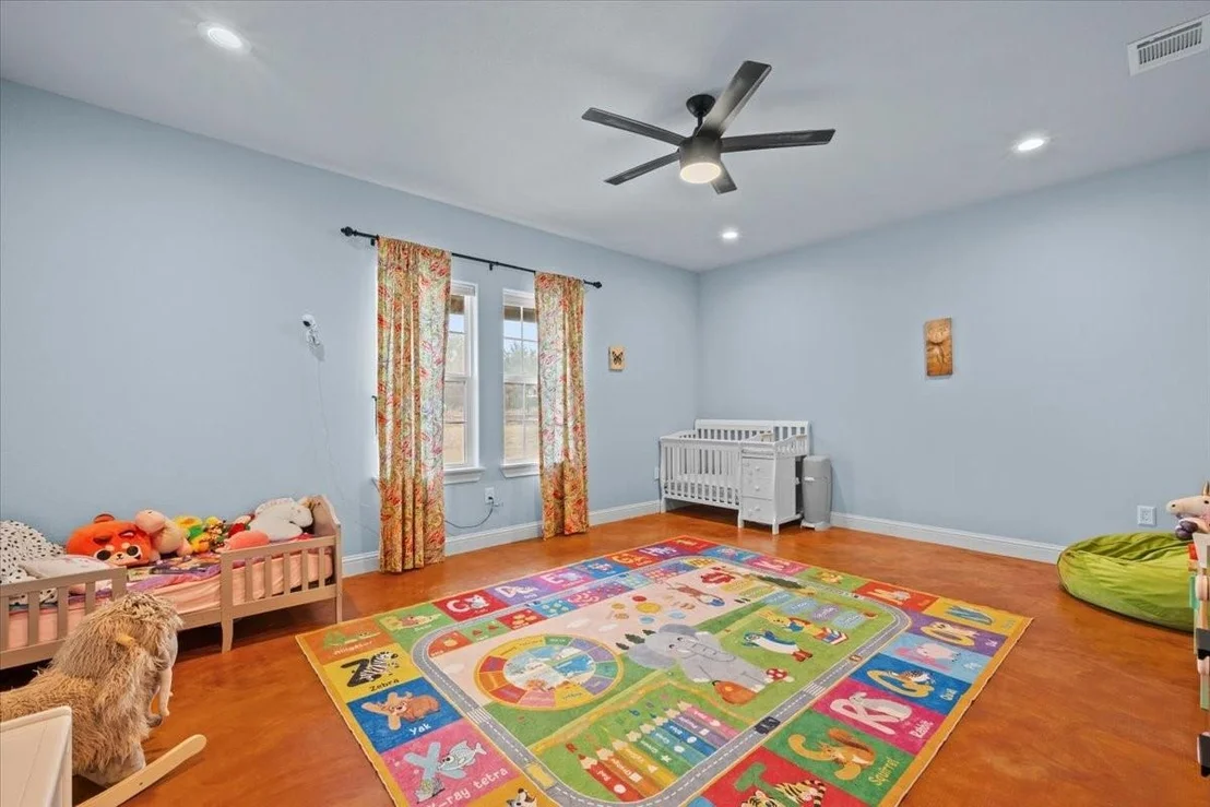 Photo of 3601 Oak Circle