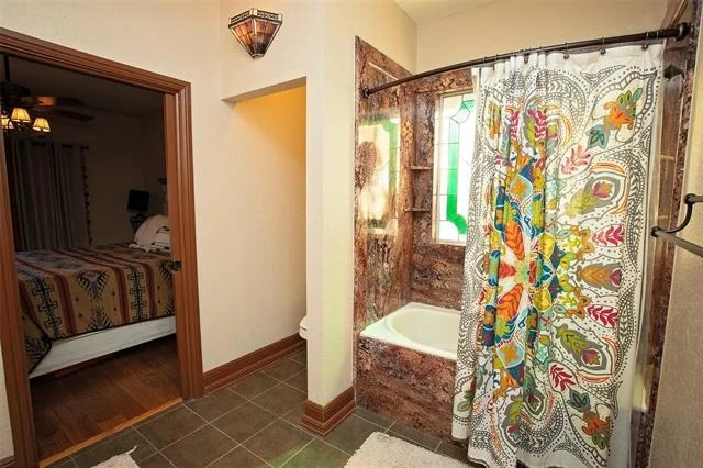 Photo of Unit 2 at 880 Cliffs Drive