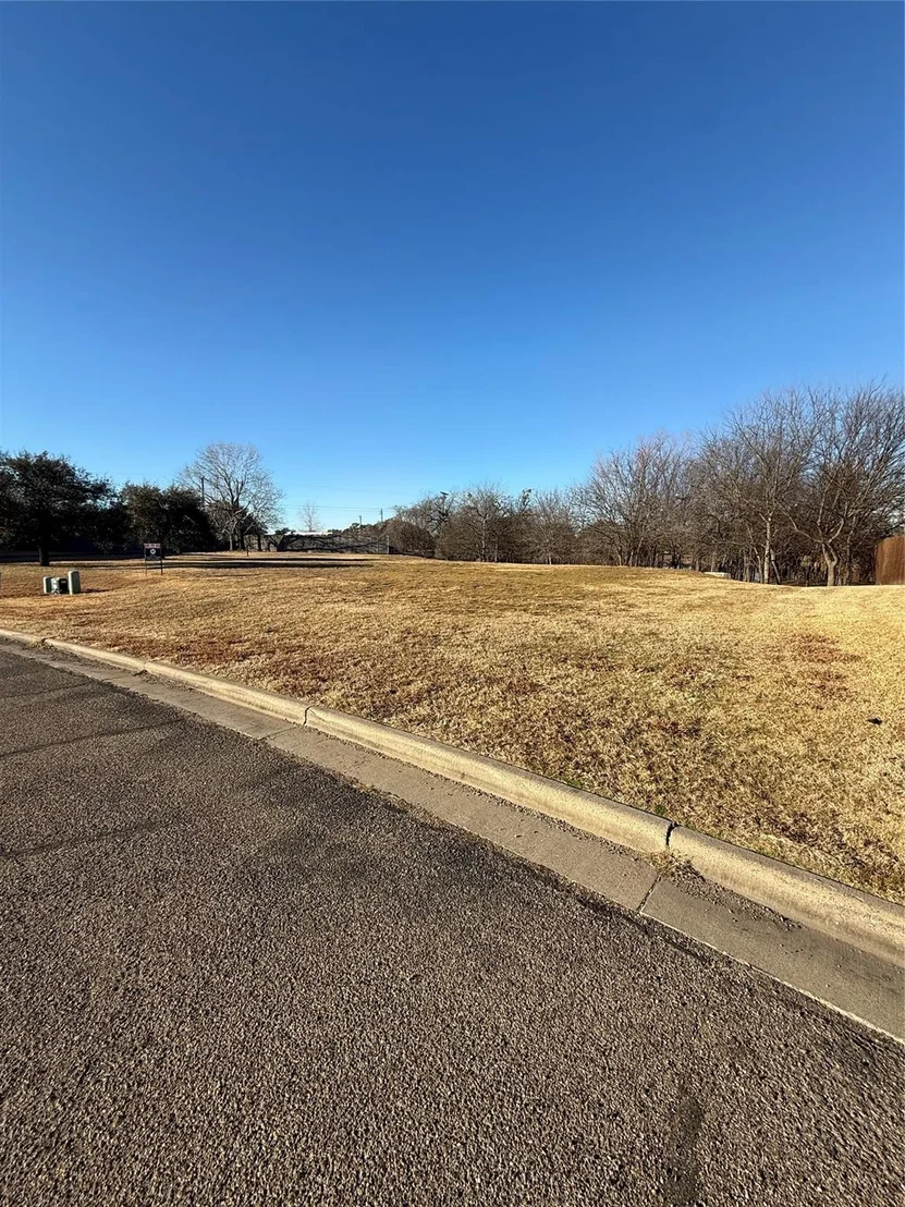 Photo of 29 North Shore Circle