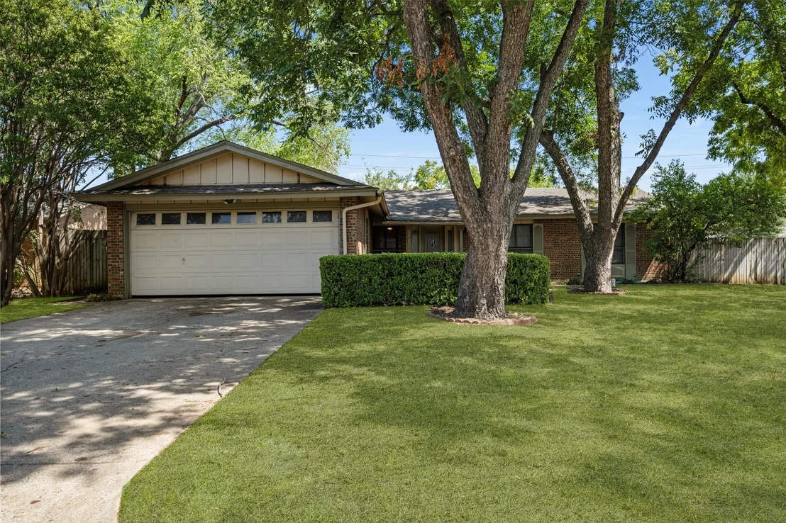 Photo of 419 Buffalo Drive