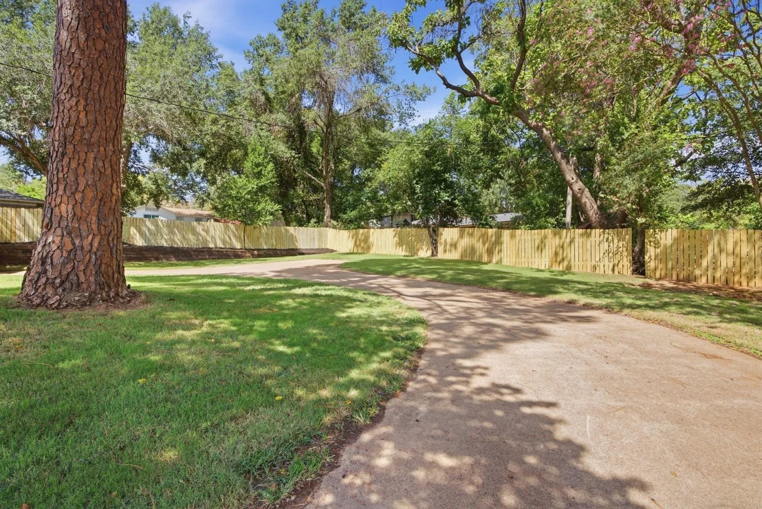 Photo of 119 Stephanie Drive