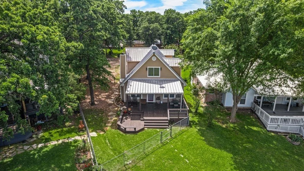 Photo of 1016 Shoreline Drive