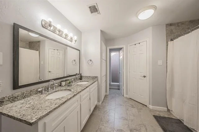 Photo of 4108 Longleaf Lane