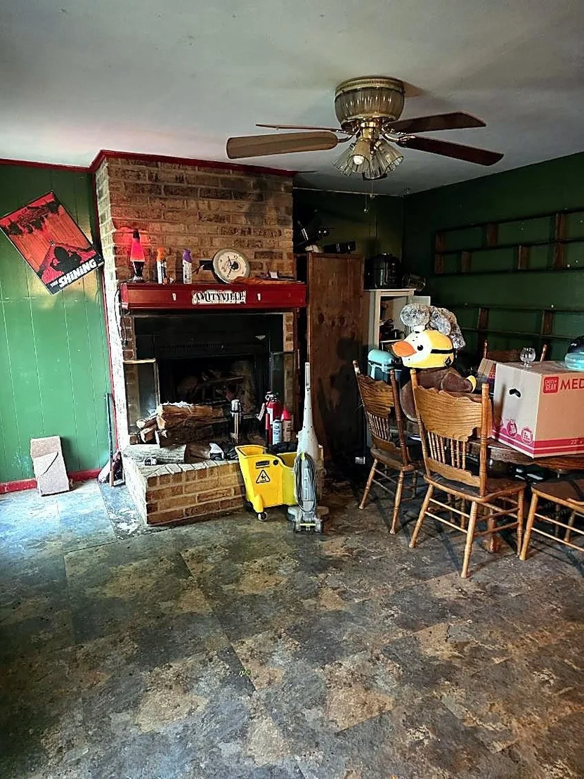 Photo of 369 W 3rd Street