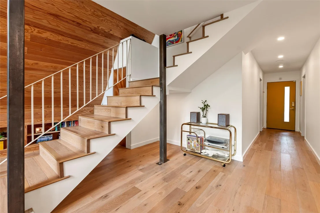 Photo of 5706 Point Lavista