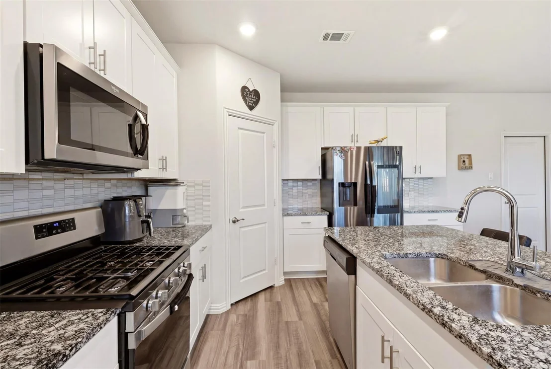 Photo of 10529 Smiths Bend Road
