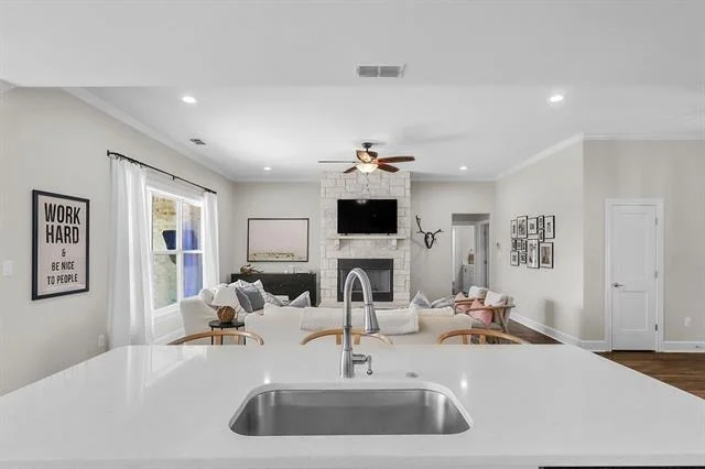 Photo of 8345 Ridge