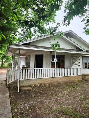 Photo of 417 W Huffman Street