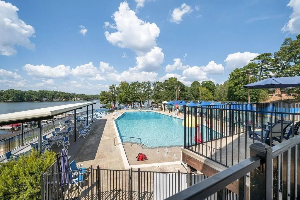 Photo of 237 E Hideaway