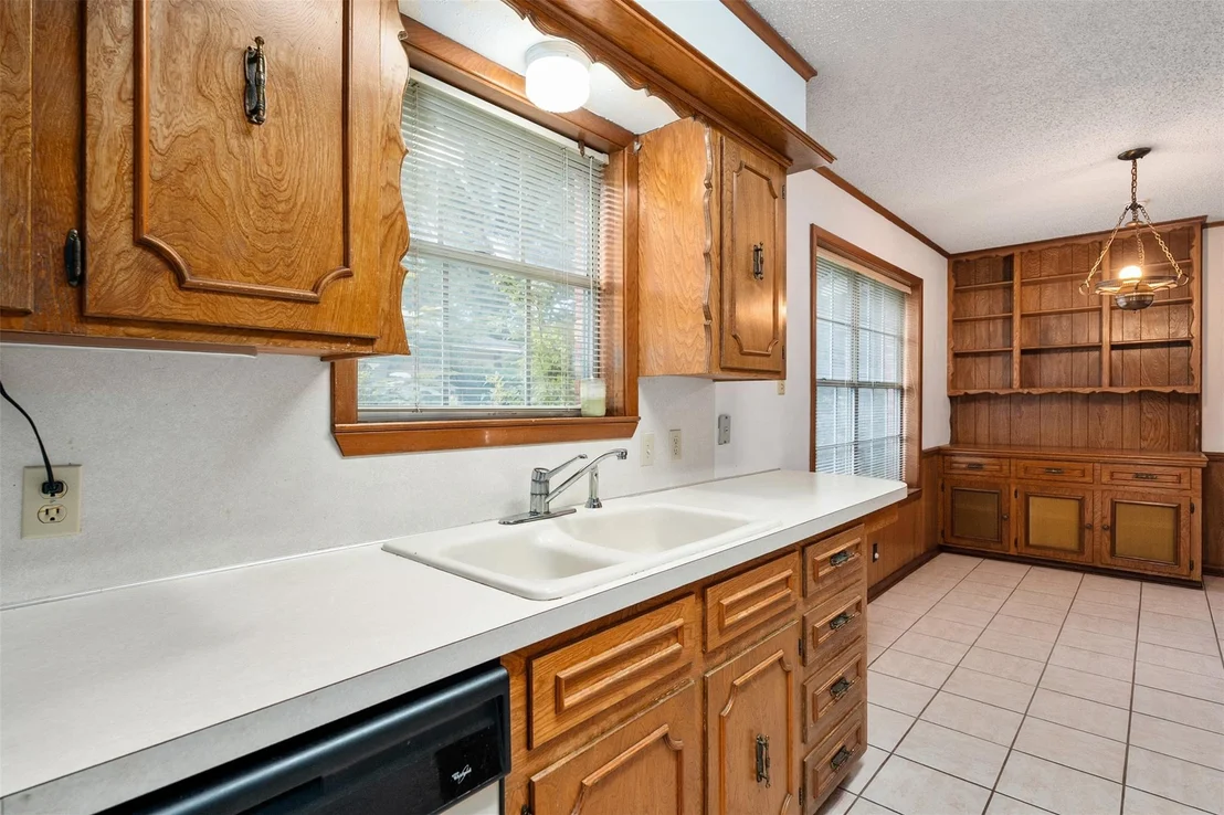 Photo of 925 Bradley Drive