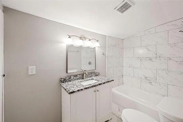 Photo of 1245 Lowe Street