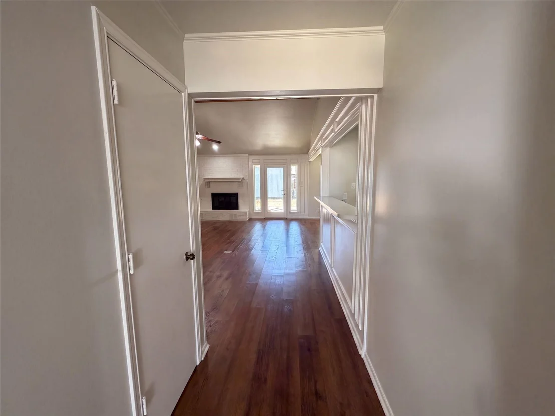 Photo of 1208 Hillcrest Drive