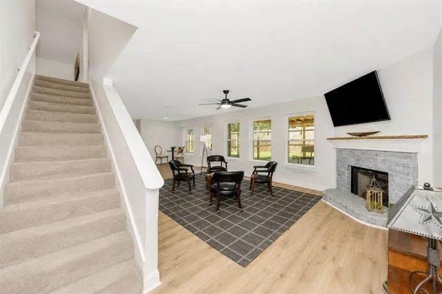 Photo of 1253 Topeka Drive