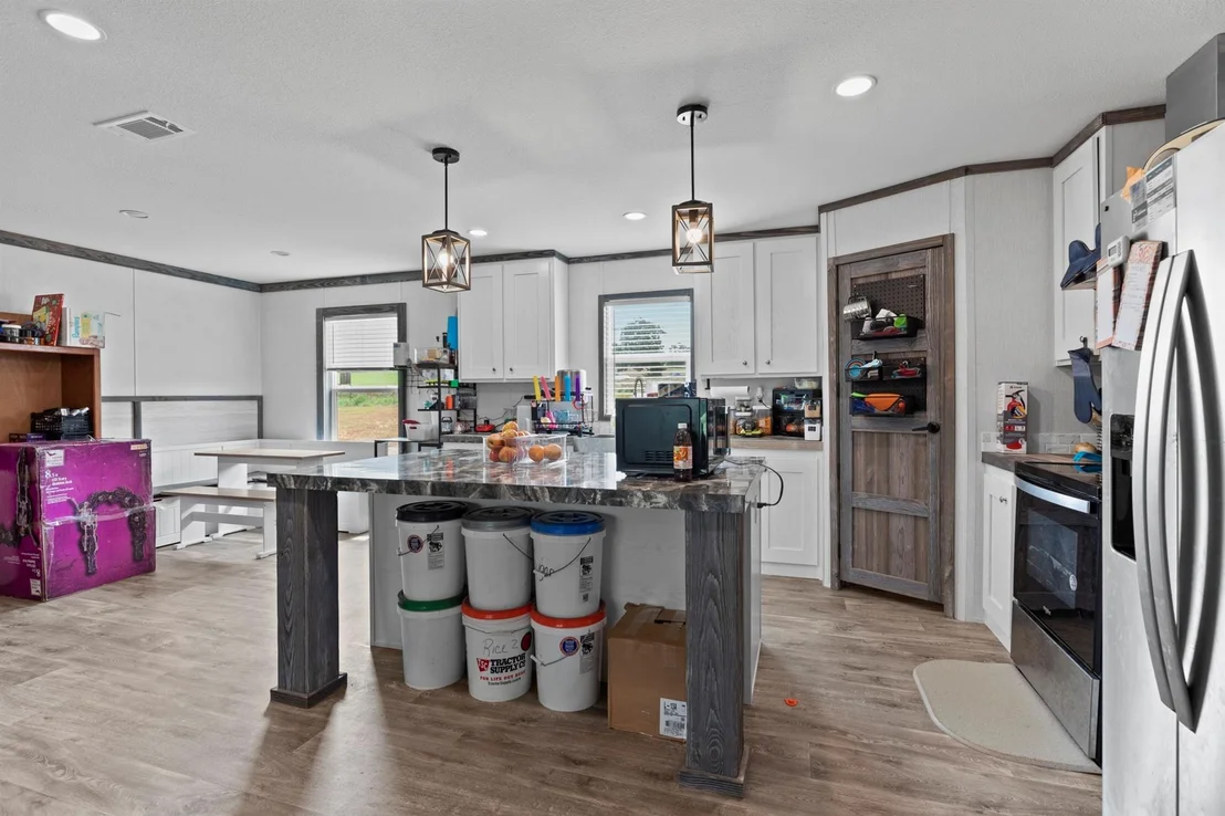 Photo of 18422 County Road 322