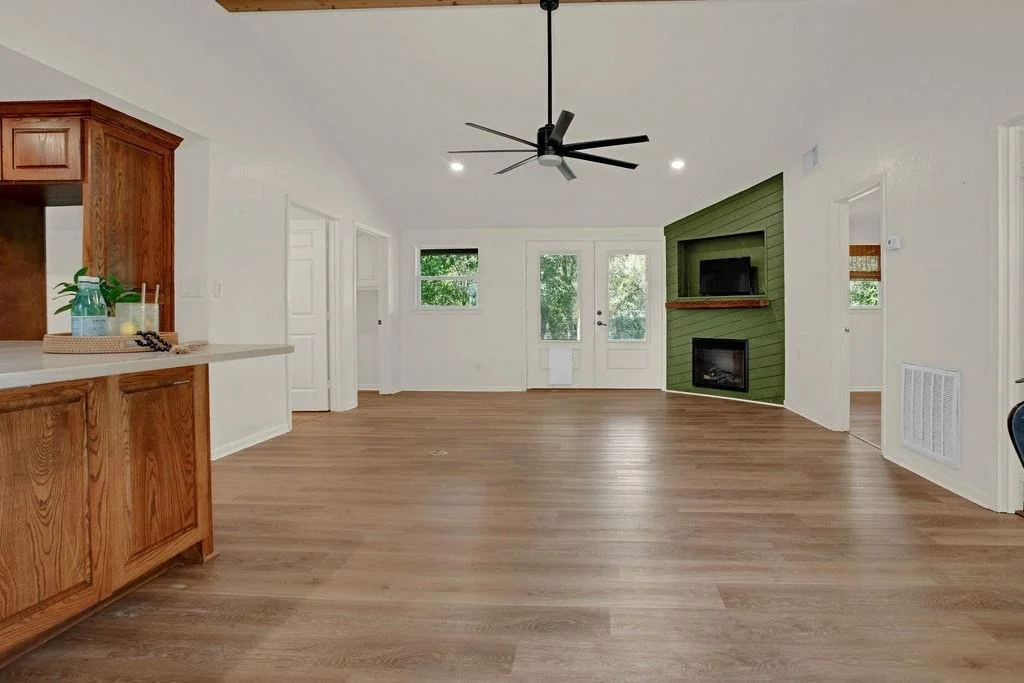 Photo of 224 Hideaway Lane E
