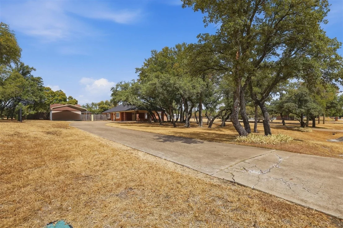 Photo of 112 Fairway Drive