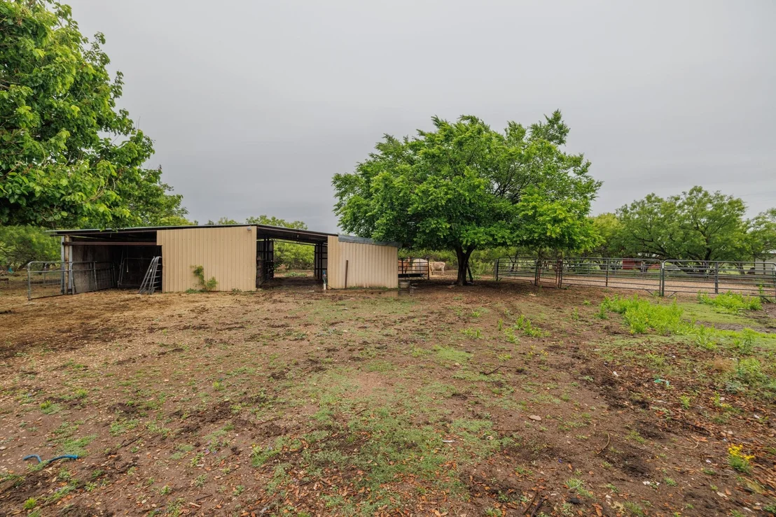 Photo of 636 Clark Road